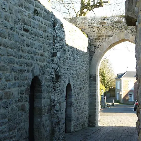 La Baie Des Remparts Meublé Les Avocettes Сasa de vacaciones *